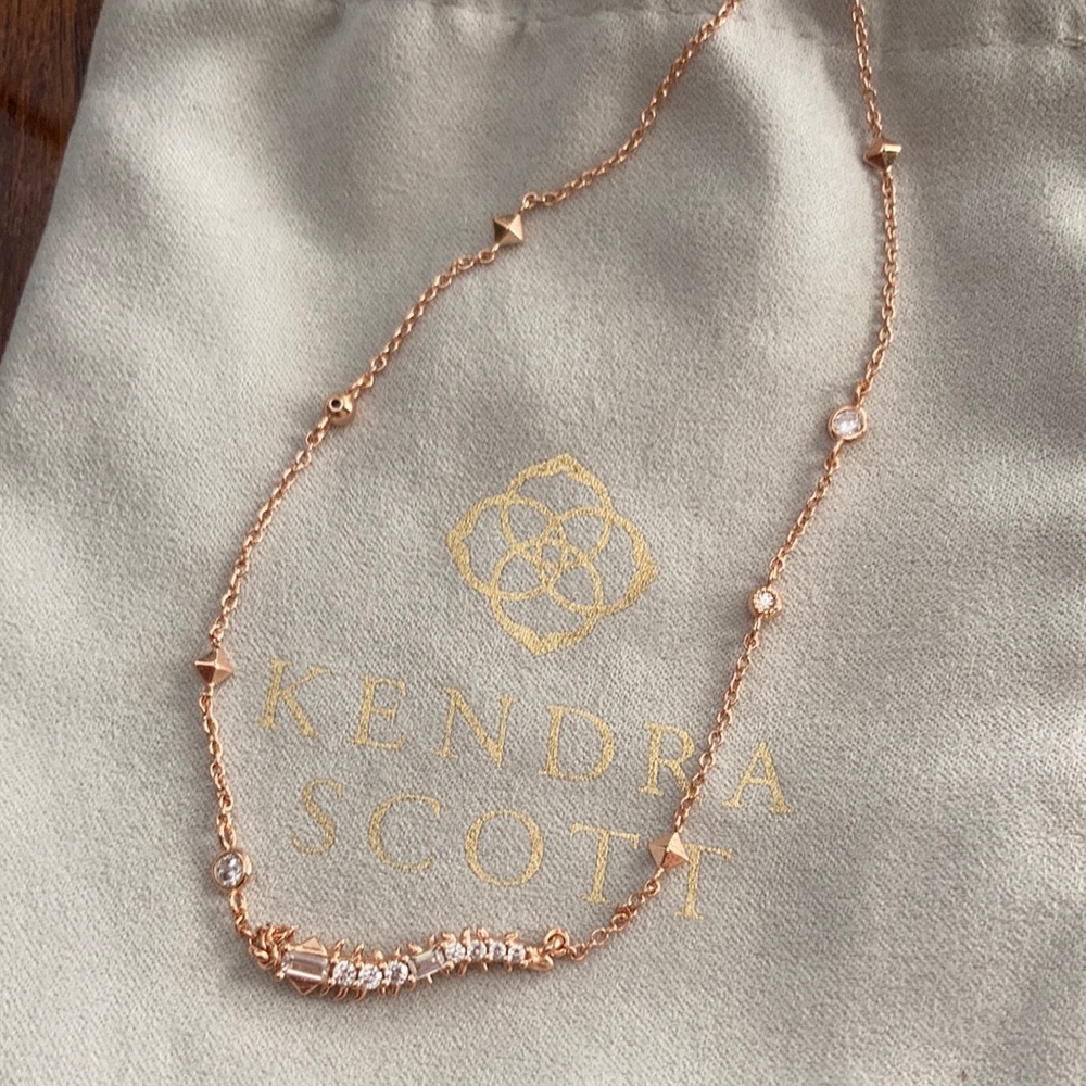 NEW Kendra Scott Kim Pendant Necklace Caterpillar Gold Layering Necklace NWOT - Picture 2 of 7